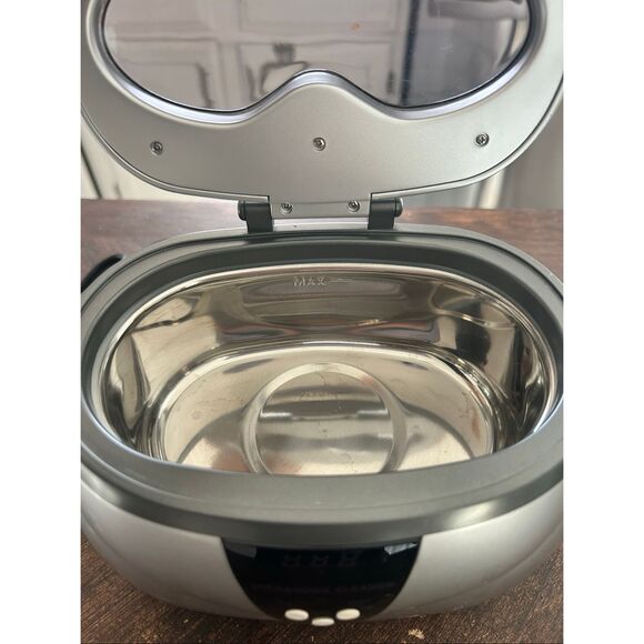 Magnasonic MGUC500 Ultrasonic Jewelry Parts Cleaner with Digital Timer - Picture 2 of 6